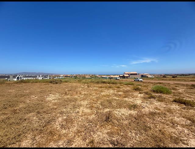 838M² VACANT LAND FOR SALE IN LANGEBAAN COUNTRY ESTATE